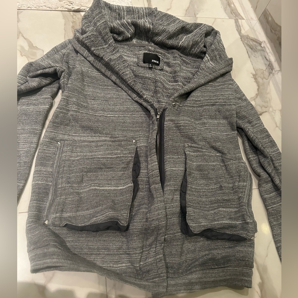 Wilfred Free aritzia grey sweatshirt cardigan cocoon